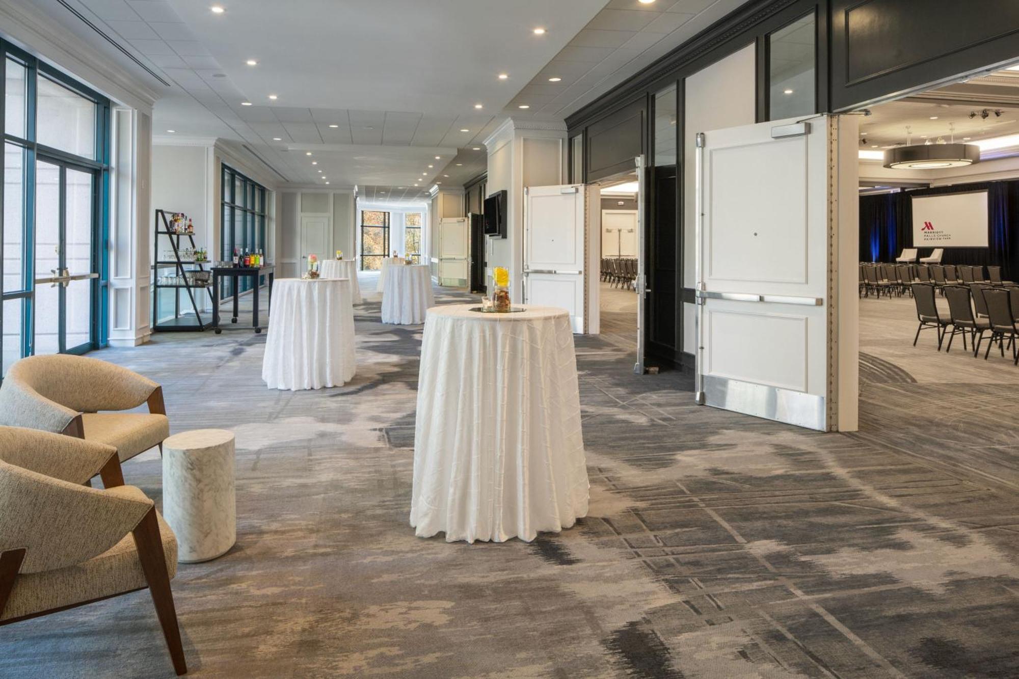 Falls Church Marriott Fairview Park Экстерьер фото